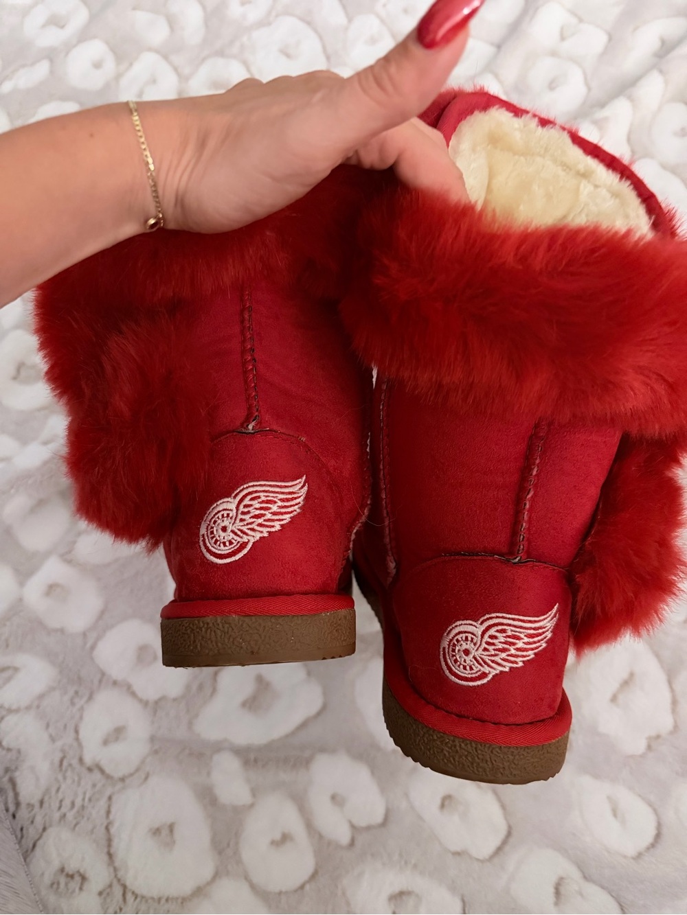 Detroit Red Wings Faux Fur-Trim Ankle Booties for Women L8 - Picture 4 of 6